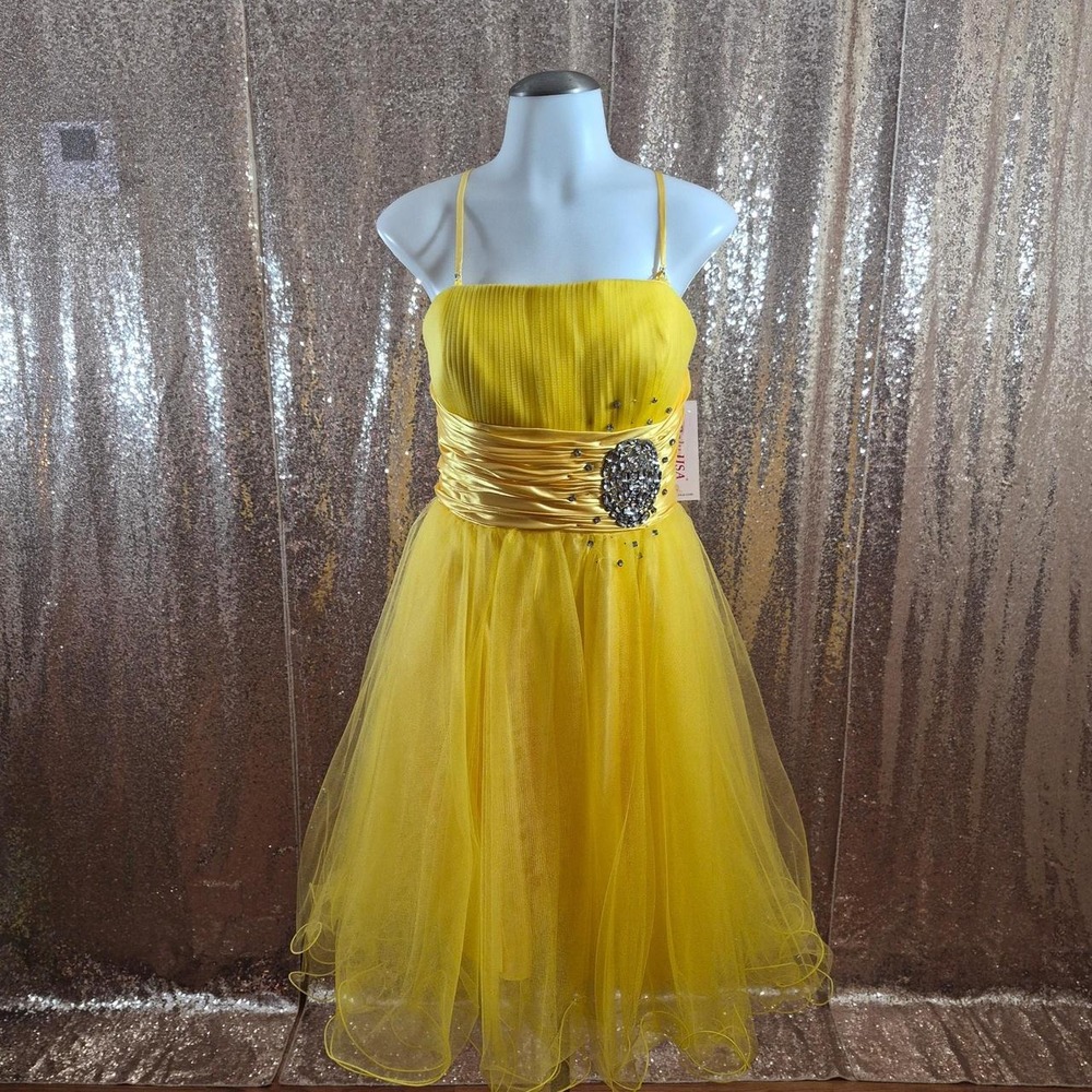 Poly USA Yellow HoCo Dress Beaded Belt Ruched Tulle Formal NWT/Sizes Large-XL